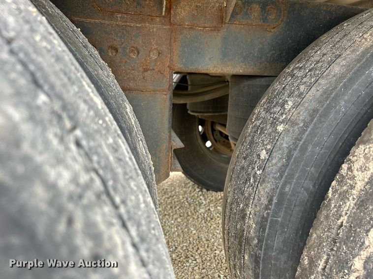 image for item DQ0870 2015 Timpte 4368  grain trailer