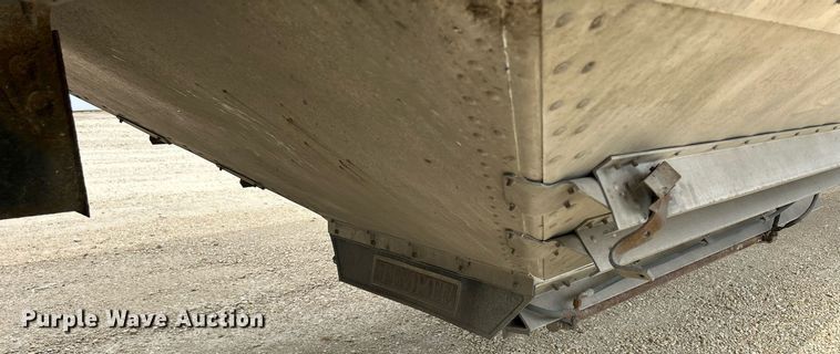 image for item DQ0870 2015 Timpte 4368  grain trailer