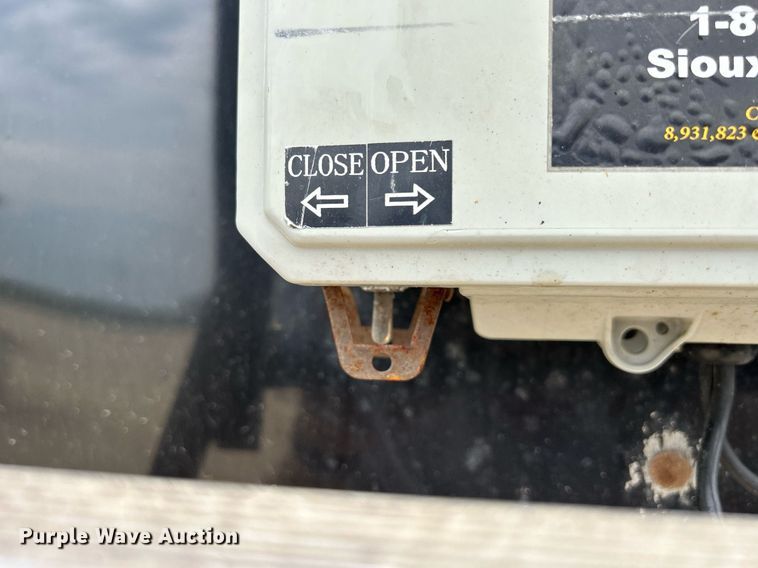 image for item DQ0870 2015 Timpte 4368  grain trailer