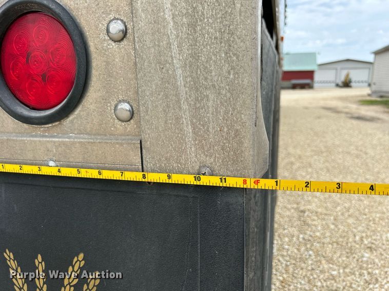 image for item DQ0870 2015 Timpte 4368  grain trailer