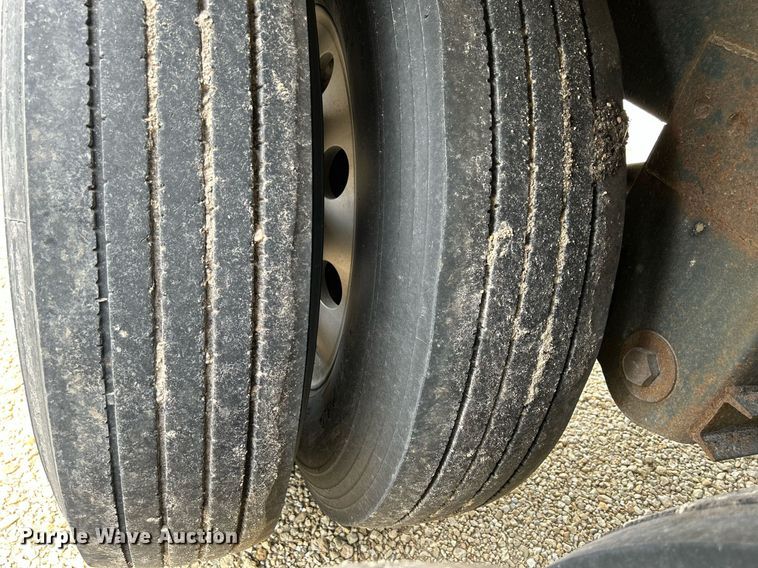 image for item DQ0870 2015 Timpte 4368  grain trailer