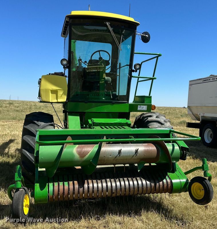 image for item DQ1345 John Deere 5820  forage harvester