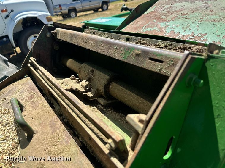 image for item DQ1345 John Deere 5820  forage harvester