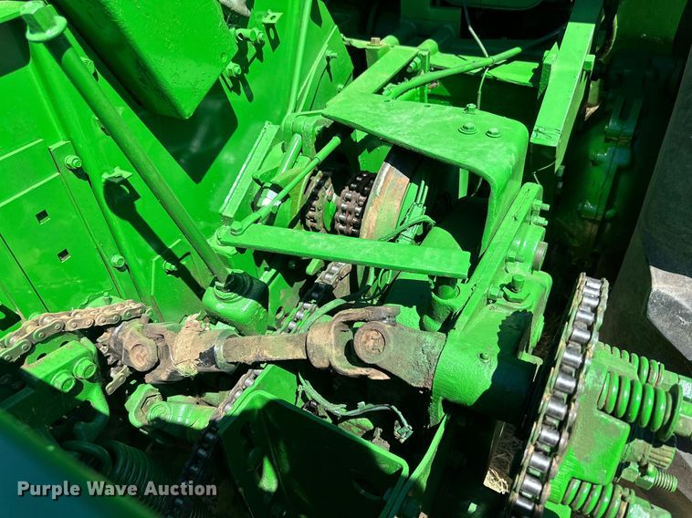 image for item DQ1345 John Deere 5820  forage harvester