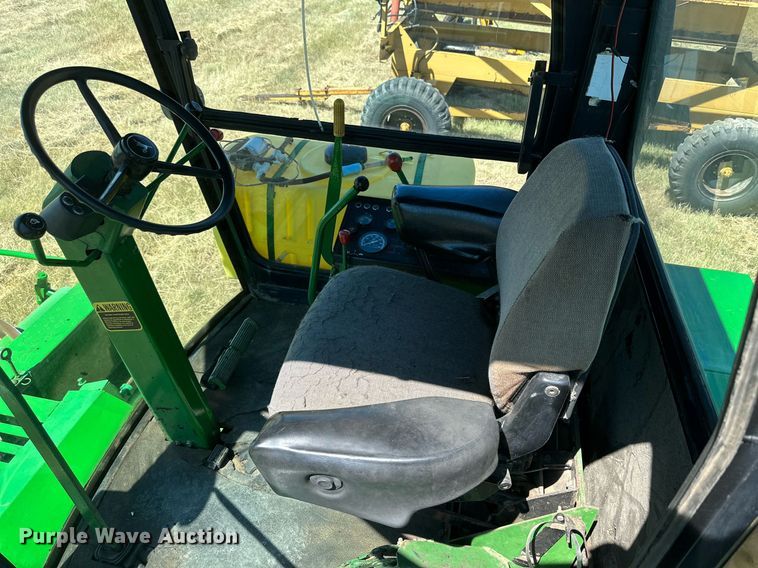 image for item DQ1345 John Deere 5820  forage harvester