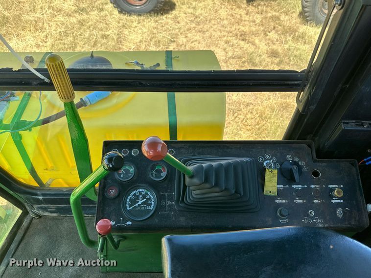 image for item DQ1345 John Deere 5820  forage harvester