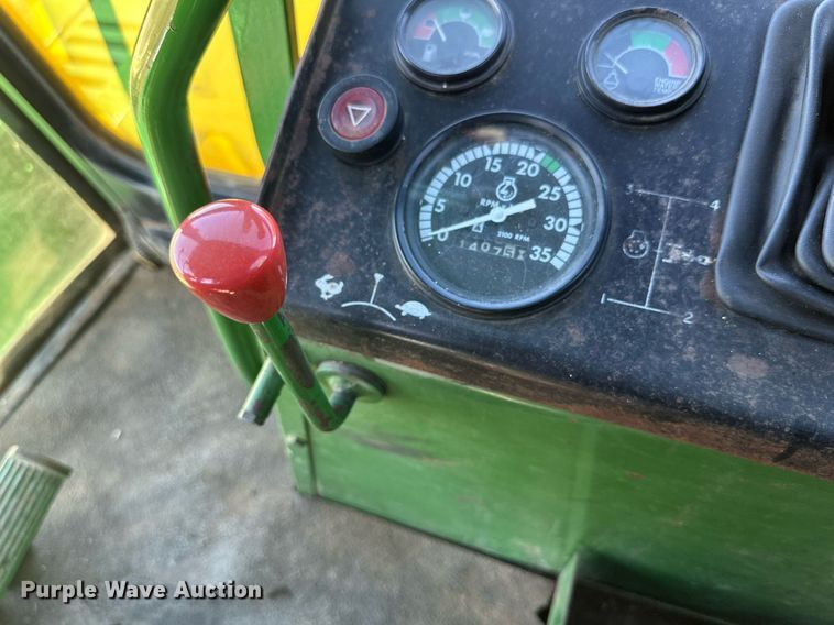 image for item DQ1345 John Deere 5820  forage harvester