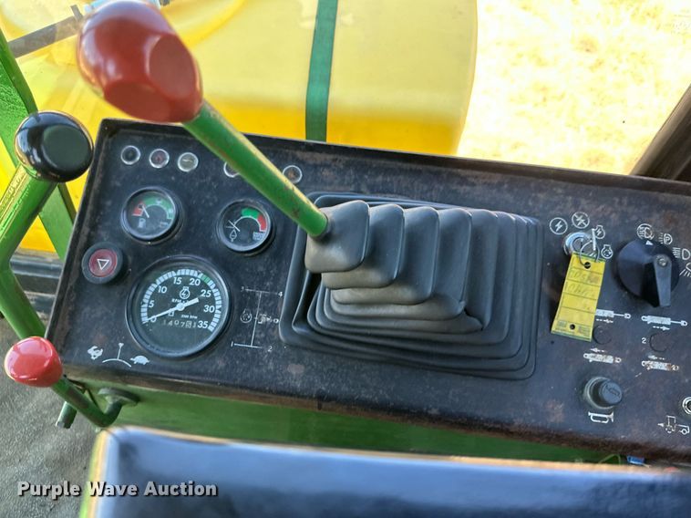 image for item DQ1345 John Deere 5820  forage harvester