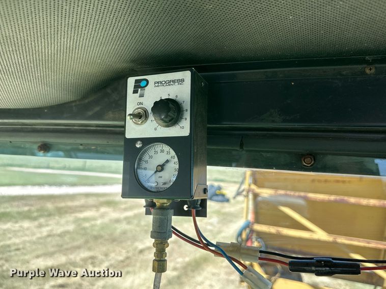 image for item DQ1345 John Deere 5820  forage harvester