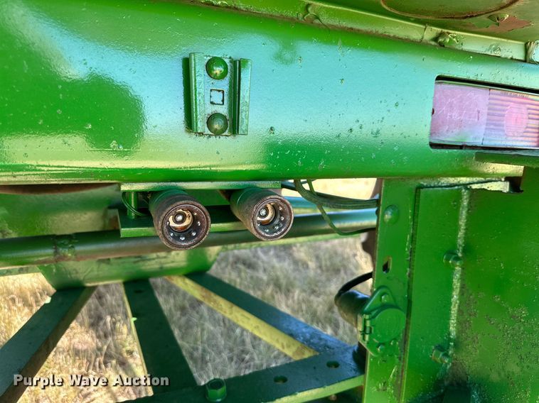 image for item DQ1345 John Deere 5820  forage harvester