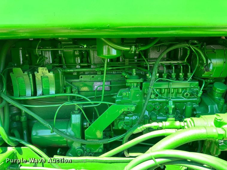 image for item DQ1345 John Deere 5820  forage harvester