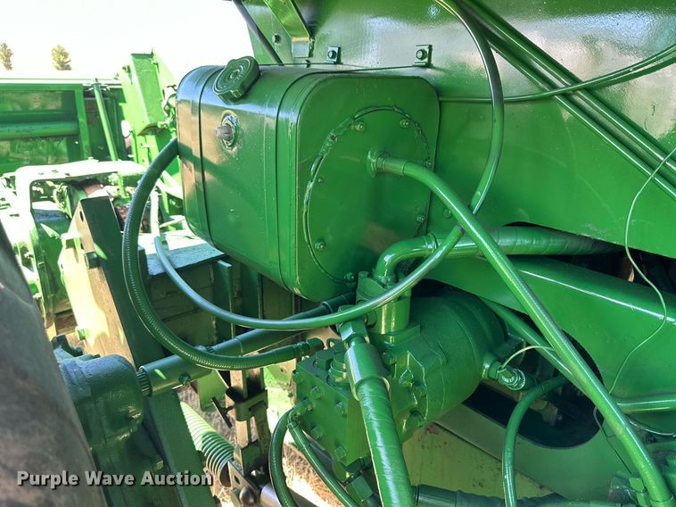 image for item DQ1345 John Deere 5820  forage harvester