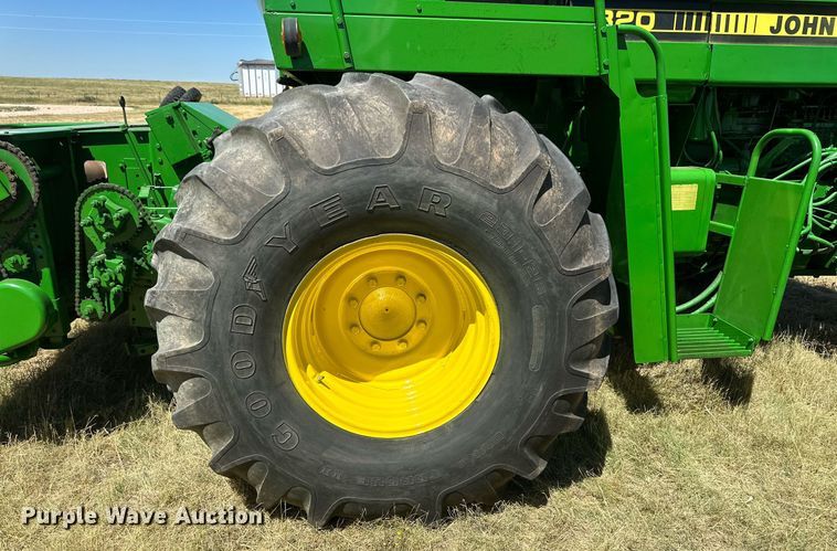 image for item DQ1345 John Deere 5820  forage harvester
