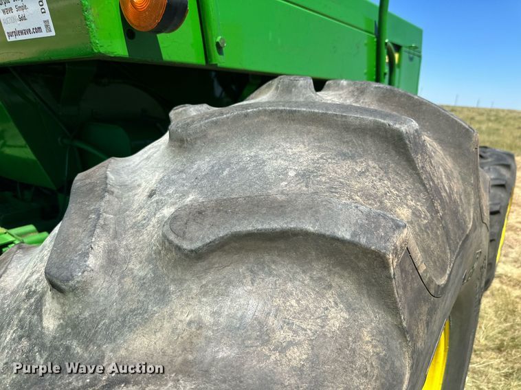 image for item DQ1345 John Deere 5820  forage harvester