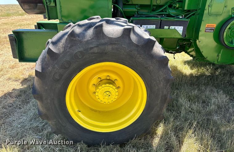 image for item DQ1345 John Deere 5820  forage harvester