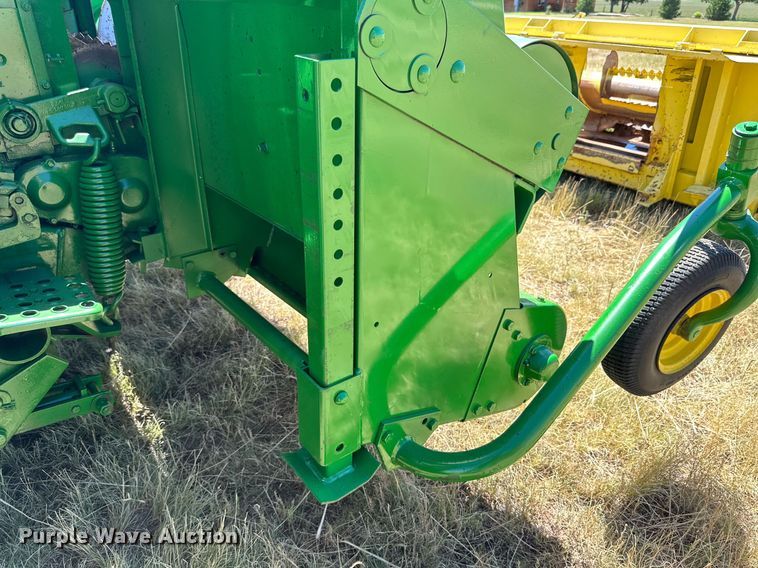 image for item DQ1346 John Deere  7' CD pickup head