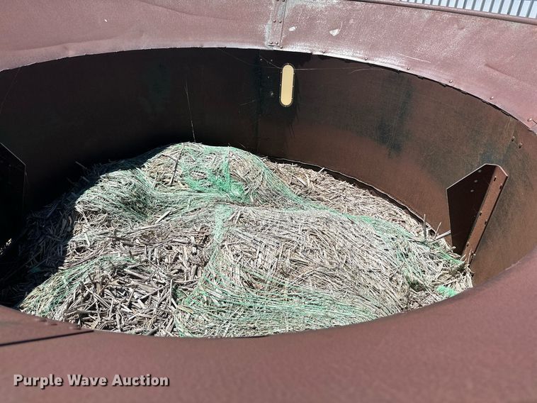 image for item DQ1350 Farm Hand HG3040  bale processor