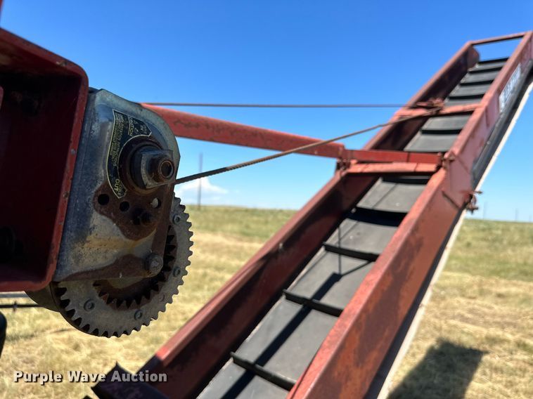 image for item DQ1350 Farm Hand HG3040  bale processor