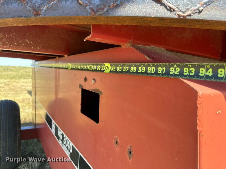 image for item DQ1350 Farm Hand HG3040  bale processor