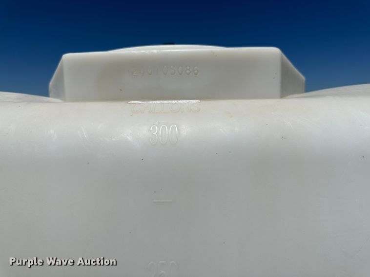 image for item DQ1351 Wylie  turf sprayer