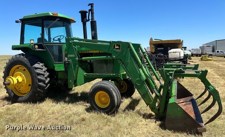 image for item DQ1352 1976 John Deere 4630  tractor