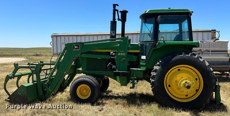 image for item DQ1352 1976 John Deere 4630  tractor