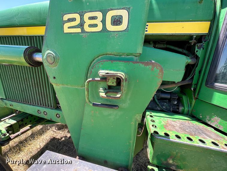 image for item DQ1352 1976 John Deere 4630  tractor