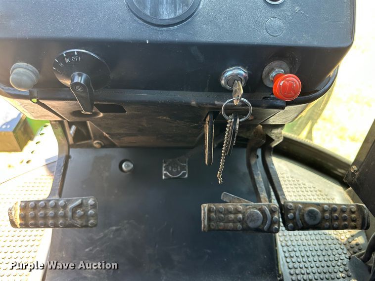 image for item DQ1352 1976 John Deere 4630  tractor