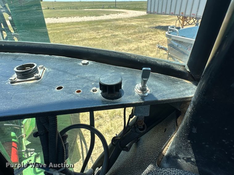 image for item DQ1352 1976 John Deere 4630  tractor