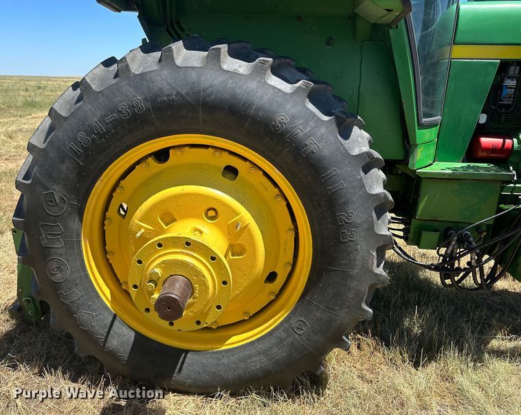 image for item DQ1352 1976 John Deere 4630  tractor