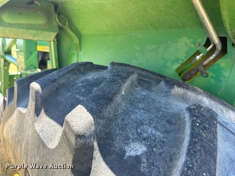 image for item DQ1352 1976 John Deere 4630  tractor