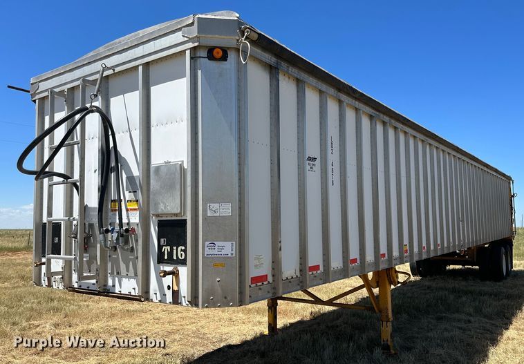 image for item DQ1353 2004 Trail King  live bottom trailer