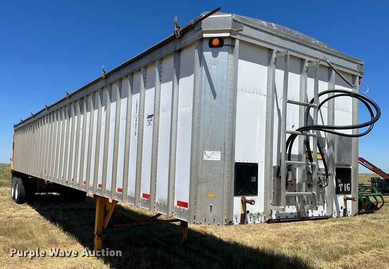 image for item DQ1353 2004 Trail King  live bottom trailer