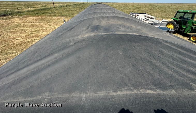 image for item DQ1353 2004 Trail King  live bottom trailer