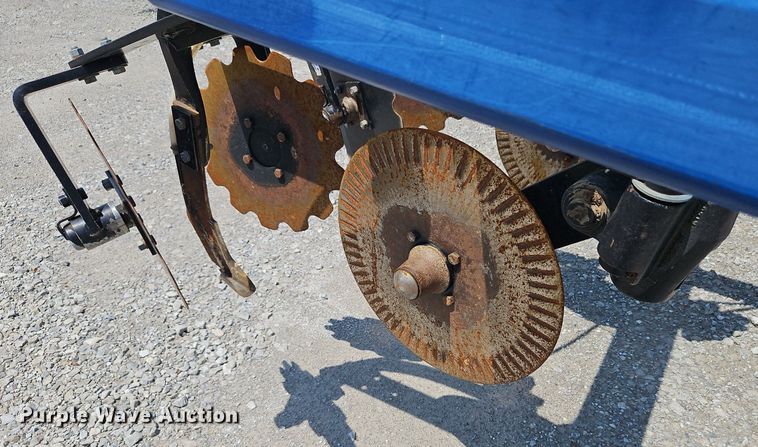 image for item DQ1829 Blu-Jet Land Runner  NH3 applicator