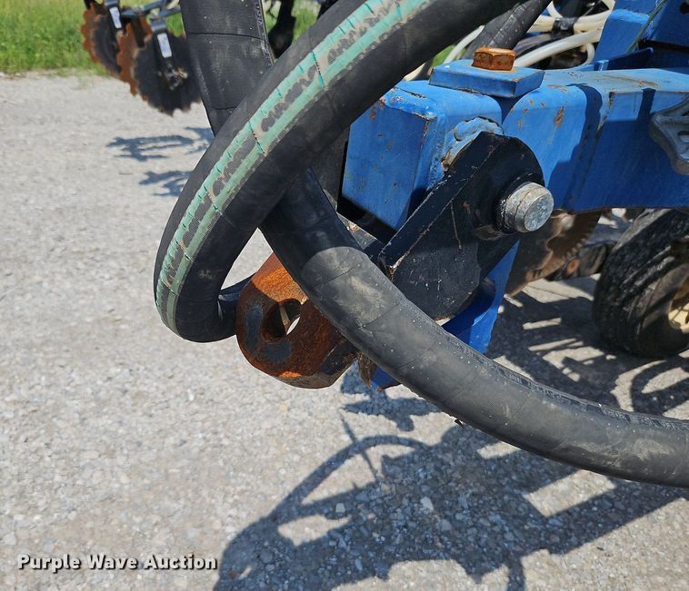 image for item DQ1829 Blu-Jet Land Runner  NH3 applicator