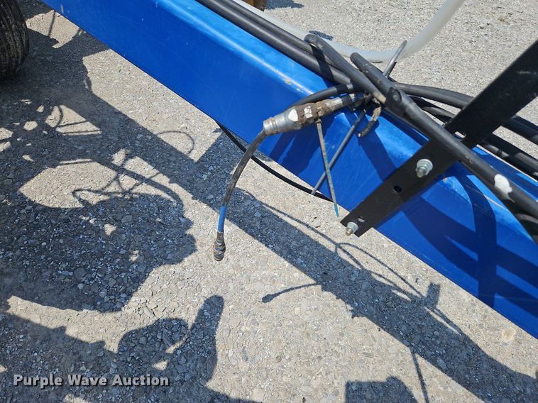 image for item DQ1829 Blu-Jet Land Runner  NH3 applicator