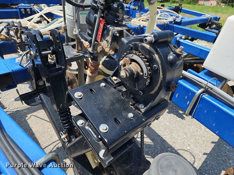 image for item DQ1829 Blu-Jet Land Runner  NH3 applicator