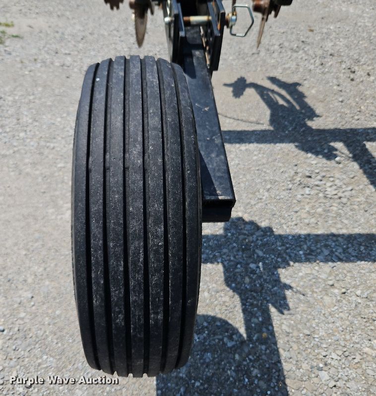 image for item DQ1829 Blu-Jet Land Runner  NH3 applicator