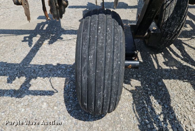 image for item DQ1829 Blu-Jet Land Runner  NH3 applicator