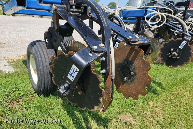 image for item DQ1830 Blu-Jet Land Runner  NH3 applicator