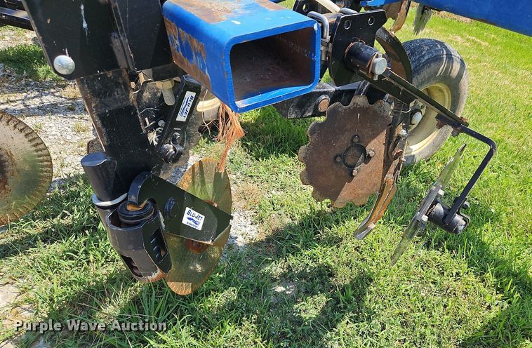 image for item DQ1830 Blu-Jet Land Runner  NH3 applicator