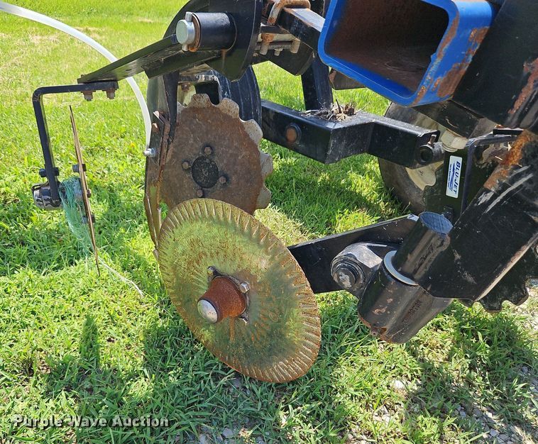 image for item DQ1830 Blu-Jet Land Runner  NH3 applicator