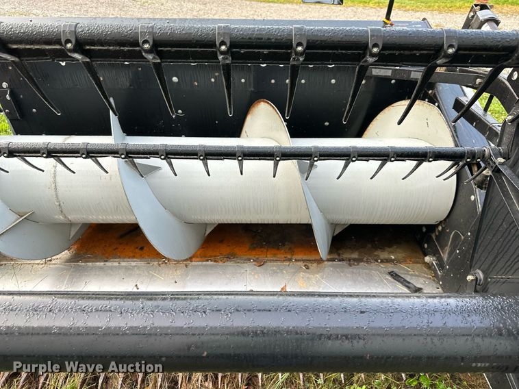 image for item DS2064 Gleaner 800  flex head