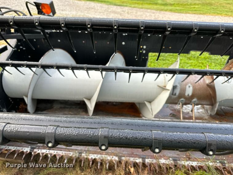 image for item DS2064 Gleaner 800  flex head