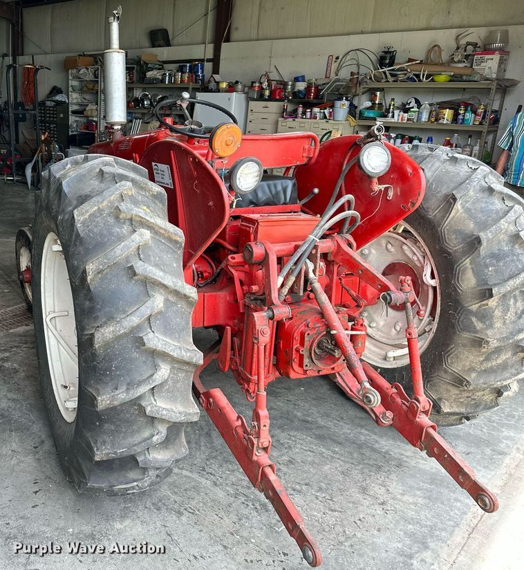 image for item DS2149 1957 International Harvester 350 Utility  tractor