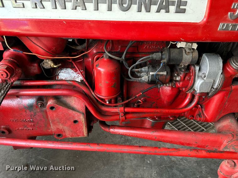 image for item DS2149 1957 International Harvester 350 Utility  tractor