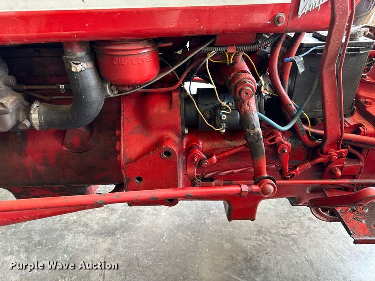 image for item DS2149 1957 International Harvester 350 Utility  tractor