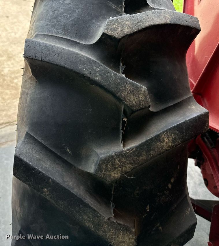 image for item DS2149 1957 International Harvester 350 Utility  tractor