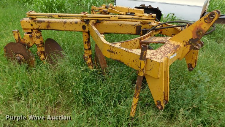 image for item GP9629 Three bottom terracing plow